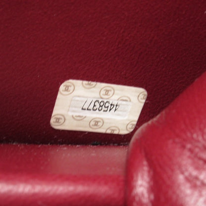 Chanel Quilted Leather Single Flap Bag Leather Crossbody Bag in Good condition