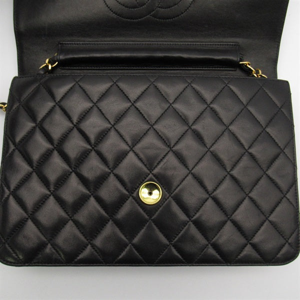 Chanel Quilted Leather Single Flap Bag Leather Crossbody Bag in Good condition