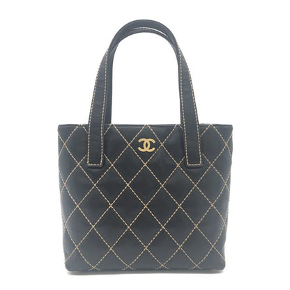 Chanel Wild Stitch Tote Bag Leather Tote Bag A18126 in Good condition