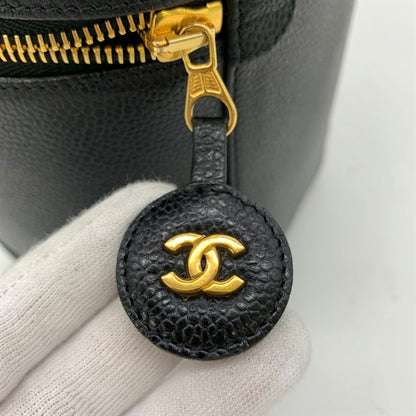 Chanel Vanity Bag Leather Vanity Bag A01998 in Excellent condition