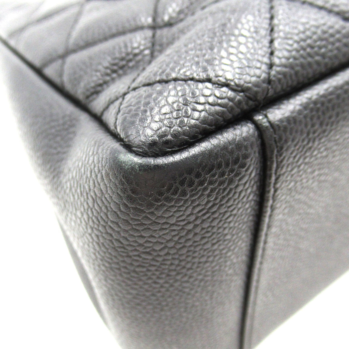 Chanel Caviar GST Leather Tote Bag A50995 in Good condition