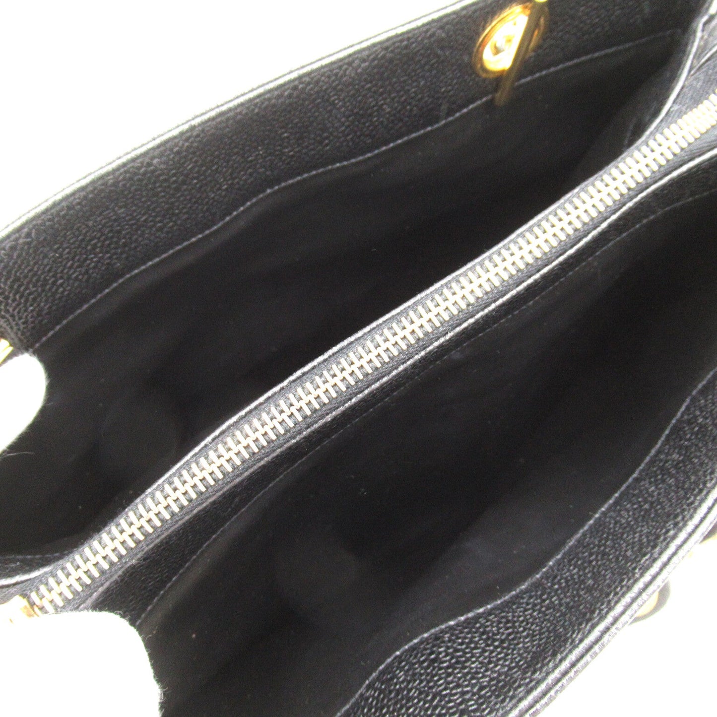 Chanel Chain Shoulder Bag Leather Shoulder Bag 3662372 in Good condition