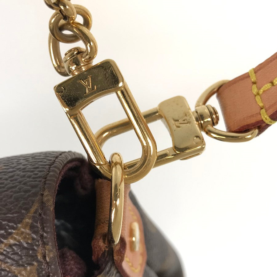 LOUIS VUITTON Shoulder Bag