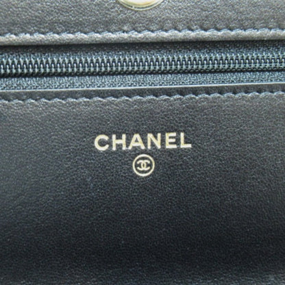 Chanel CC Quilted Leather Pearl Chain Flap Bag Leather Shoulder Bag in Good condition