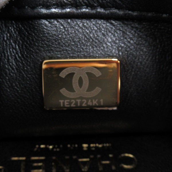 Chanel Quilted Leather 22B Heart Charms Mini Flap Bag Leather Crossbody Bag AS3456 in Good condition