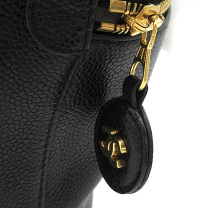 Chanel CC Caviar Vertical Vanity Case Leather Handbag in Good condition