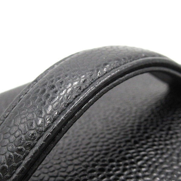 Chanel CC Caviar Vertical Vanity Case Leather Handbag in Good condition