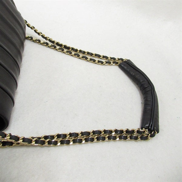 Chanel Mademoiselle Accordion Flap Bag Leather Shoulder Bag in Excellent condition