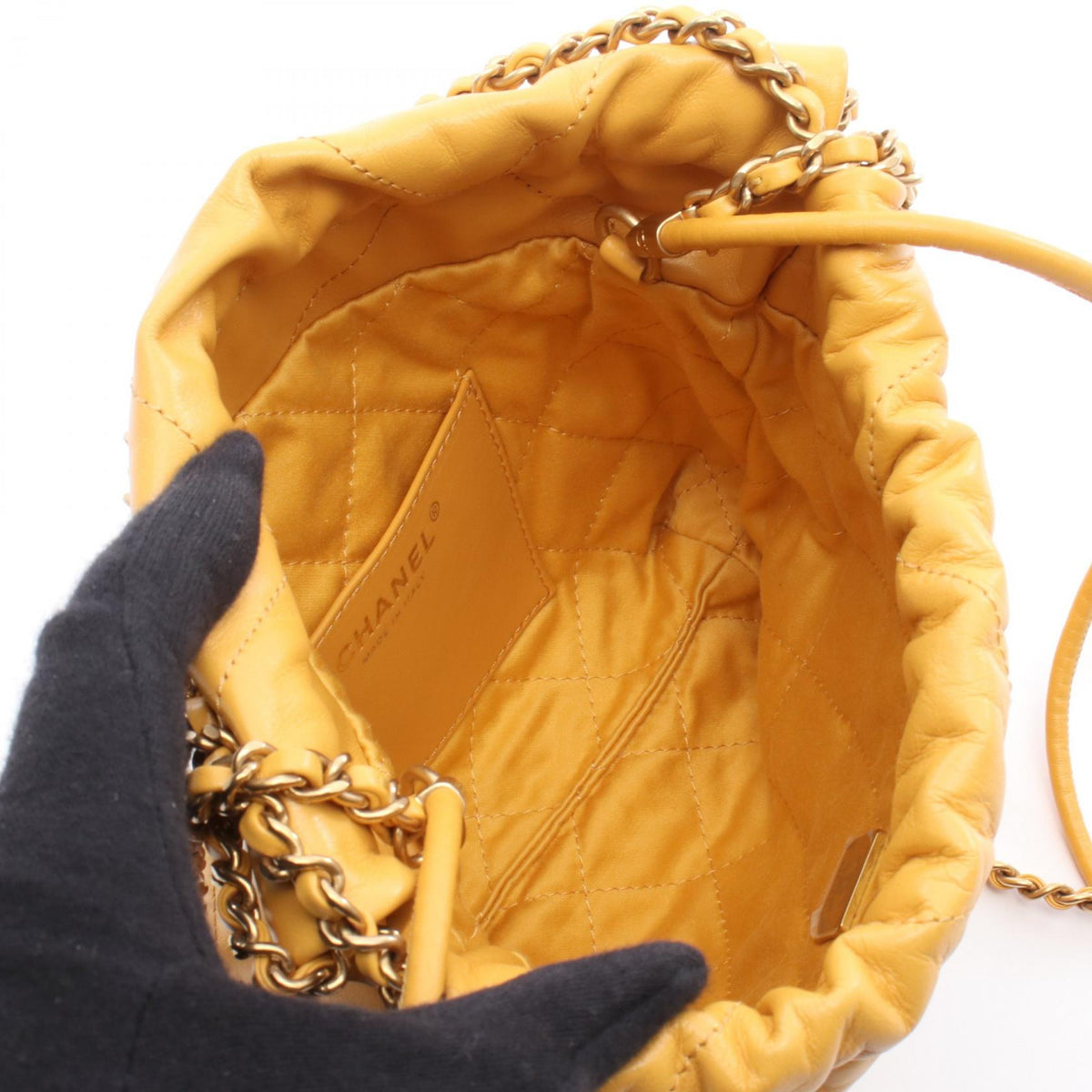 Chanel CHANEL 22 Mini Leather Shoulder Bag