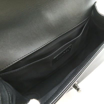 Chanel Boy Chain Shoulder Bag Leather Shoulder Bag 23195690 in Good condition