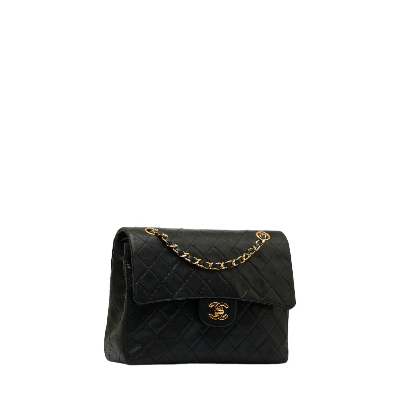 Chanel Medium Classic Matelasse Double Flap Shoulder Bag Leather Shoulder Bag in Good condition