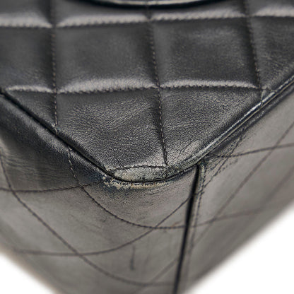 Chanel  Maxi Classic Single Flap Bag Leather Tote Bag in Fair condition