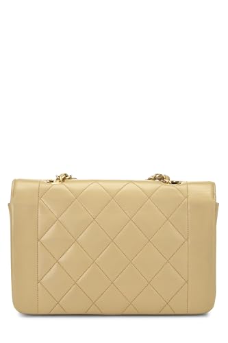 Chanel,  Beige Quilted lambskin Classic Flap Small, Beige