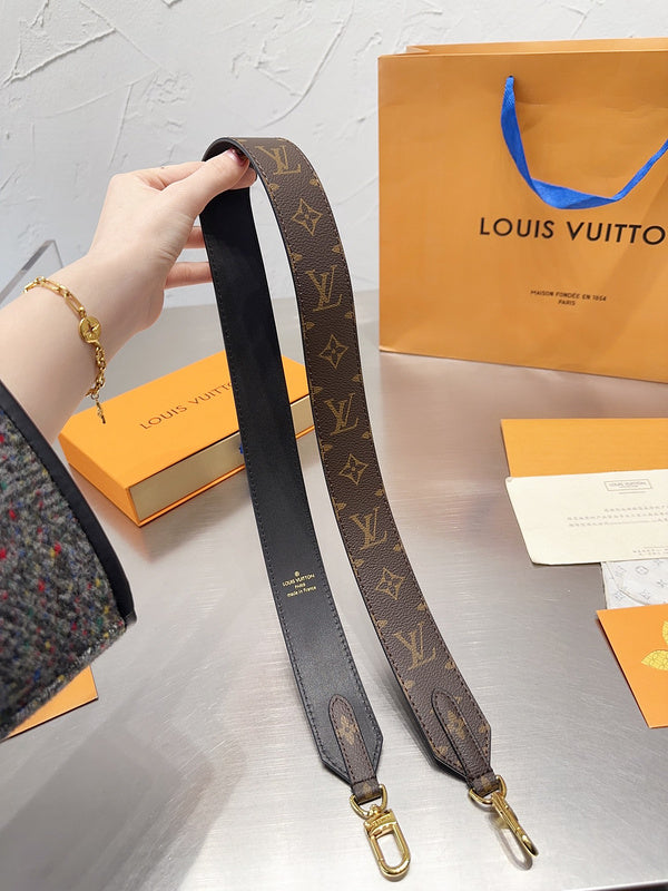 Franco Shops - Louis Vuittons  - 15117