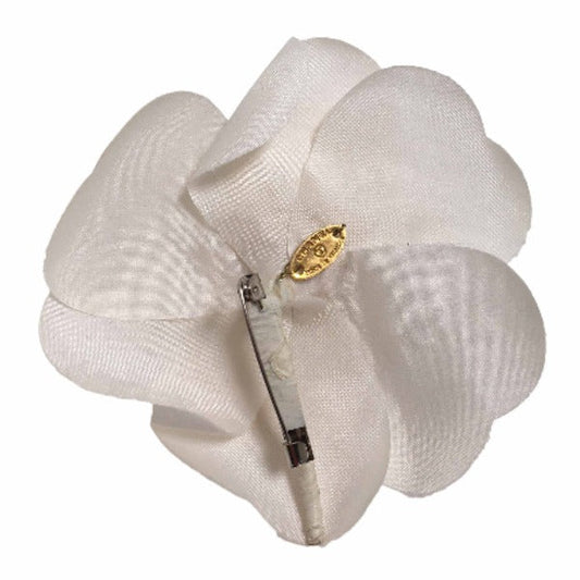 CHANEL Brooch Not specified white Brooch Camelia corsage Women Used