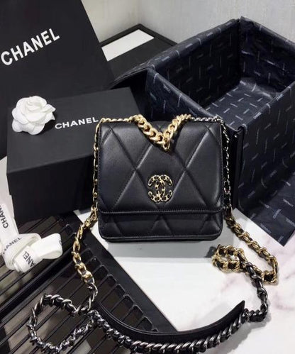 Chanel 19 Wallet on Chain Black