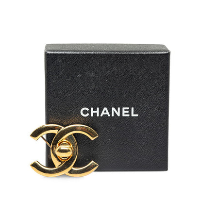 Chanel CC Turnlock Logo Brooch Metal Brooch in Excellent condition