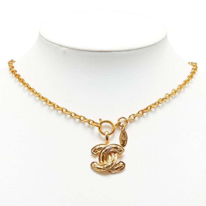 Chanel CC Matelasse Chain Necklace  Metal Necklace in Good condition