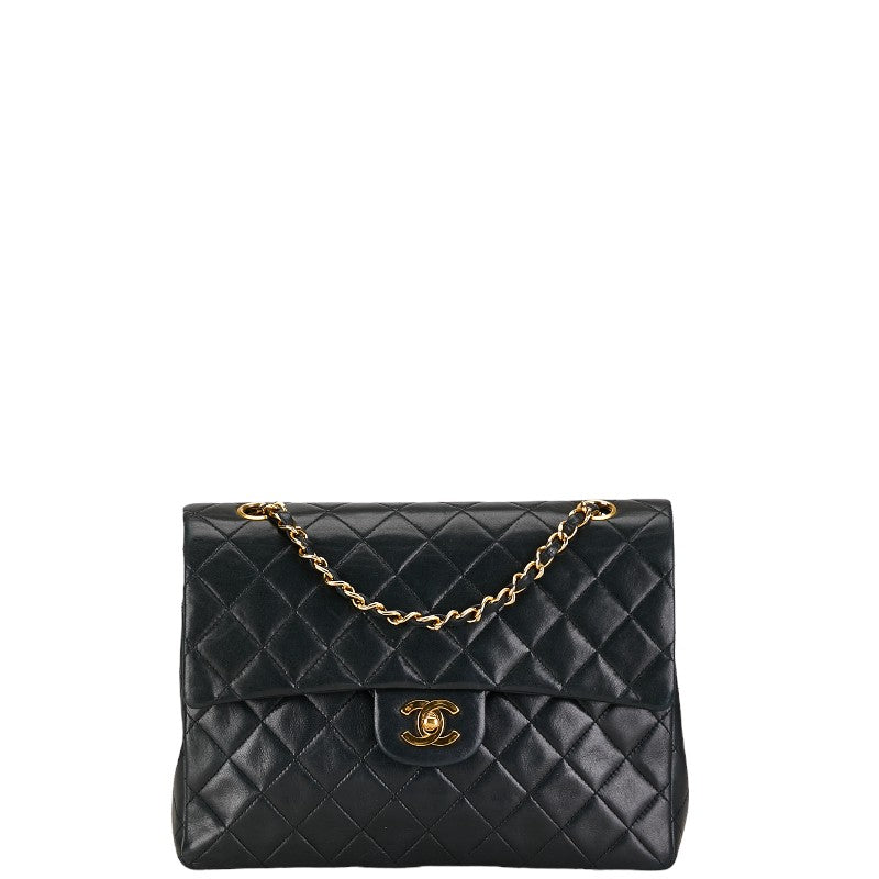 Chanel Medium Classic Double Flap Bag  Leather Shoulder Bag in Good condition