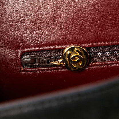 Chanel Medium Classic Double Flap Bag  Leather Shoulder Bag in Good condition
