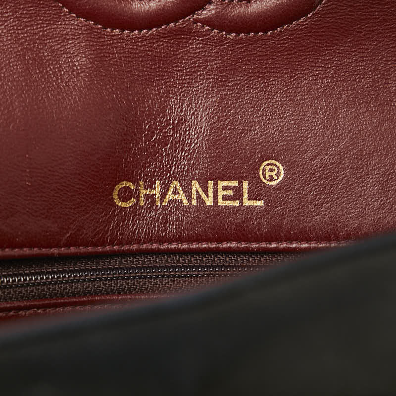 Chanel Medium Classic Double Flap Bag  Leather Shoulder Bag in Good condition