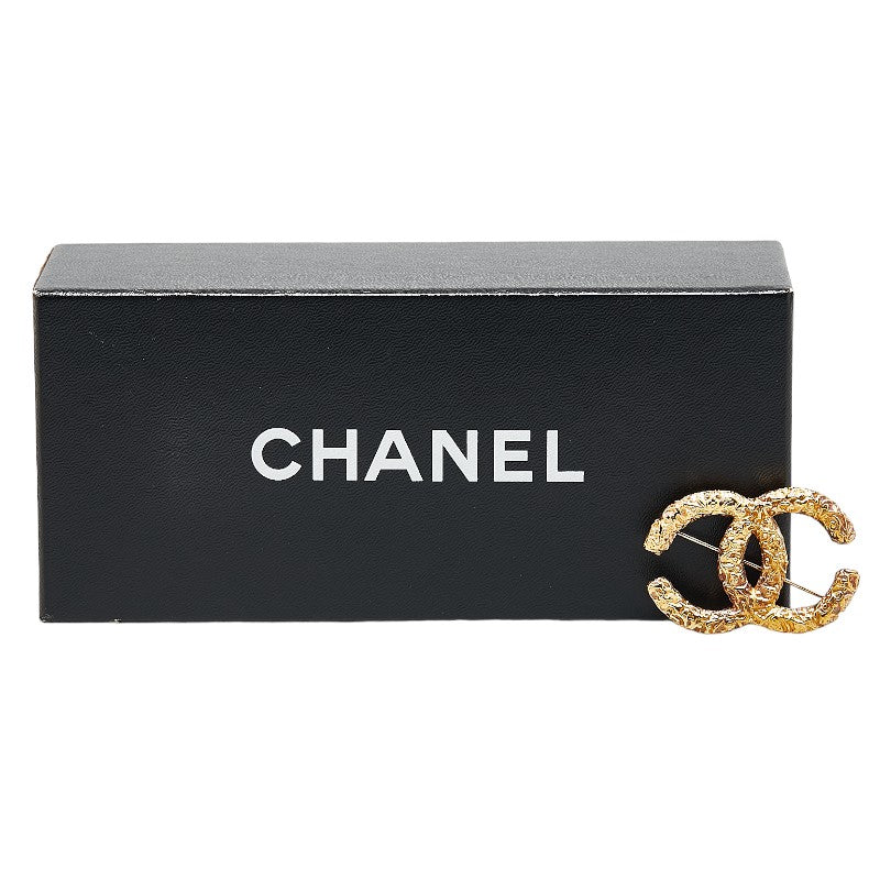 Chanel CC Logo Brooch Metal Brooch in Good condition