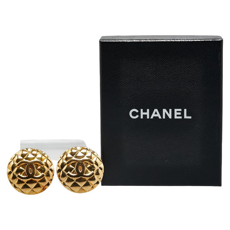 Chanel CC Quilted Clip On Earrings Metal Earrings in Good condition