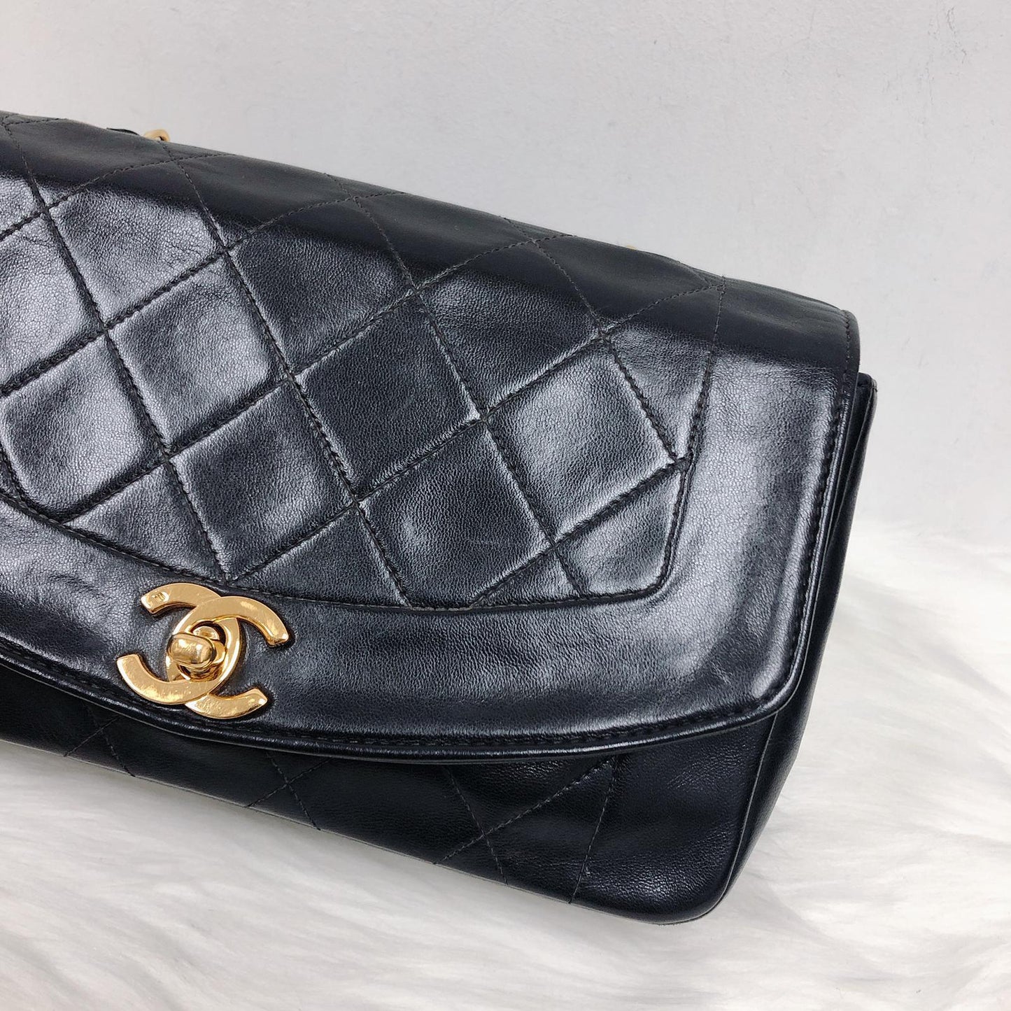 Small Classic Diana flap Black Lambskin GHW