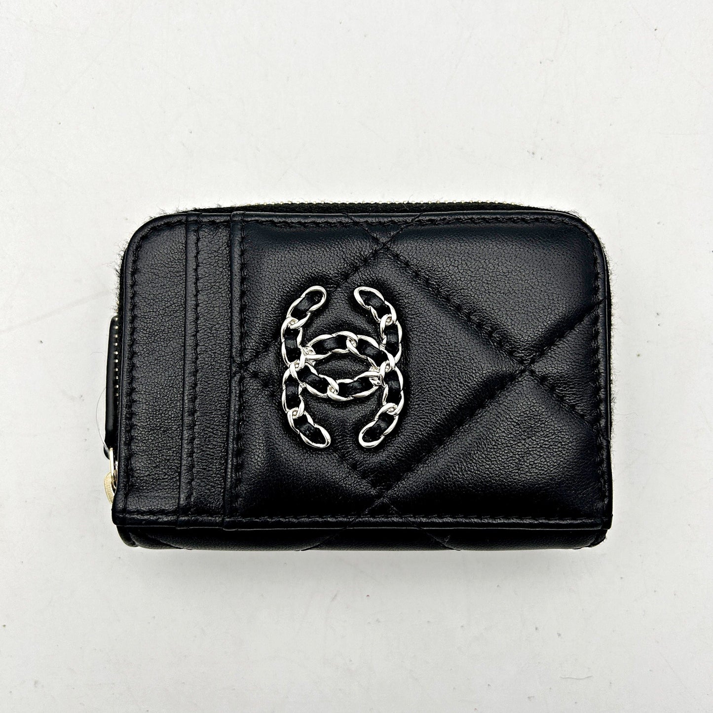 CHANEL Lambskin Quilted Chanel 19 Vertical Zip Card Holder Wallet Black ch8877cc