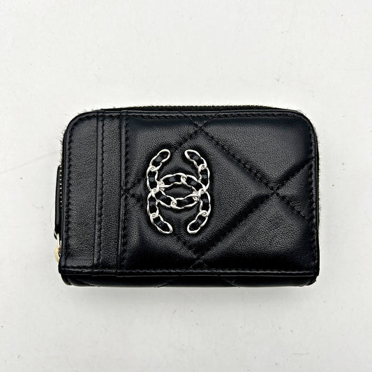 CHANEL Lambskin Quilted Chanel 19 Vertical Zip Card Holder Wallet Black ch8877cc