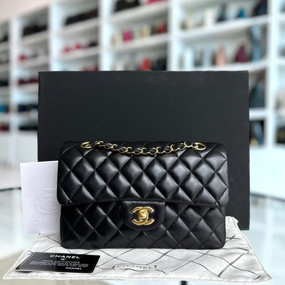 Chanel Classic Flap Small - 23CM Quilted Lambskin Black Gold Hardware Series 26