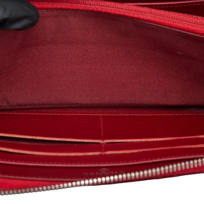 Chanel CC Patent Matelasse Zip Around Wallet  Leather Long Wallet in Good condition
