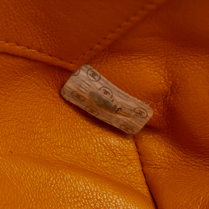 Chanel Quilted Caviar Chain Shoulder Bag Leather Shoulder Bag in Good condition