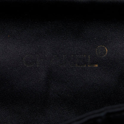 Chanel Quilted Velvet Flap Bag Canvas Shoulder Bag in Good condition