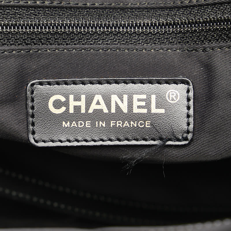 Chanel Nylon Travel Line Tote  Canvas Tote Bag in Good condition