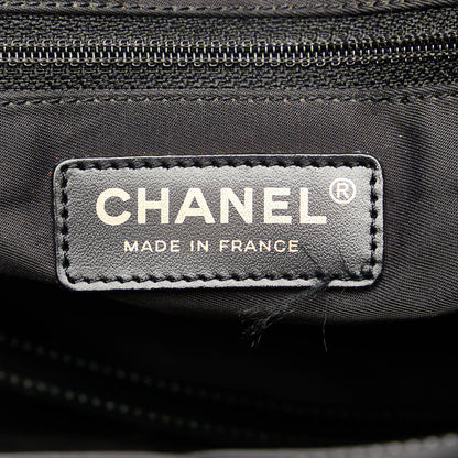 Chanel Nylon Travel Line Tote  Canvas Tote Bag in Good condition