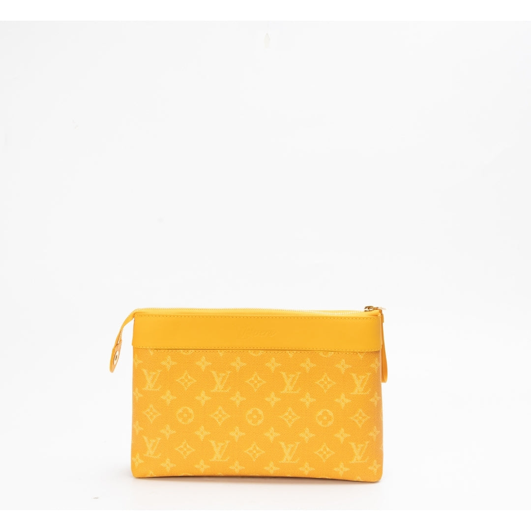 Louis Vuitton Pochette Voyage Souple Pouch