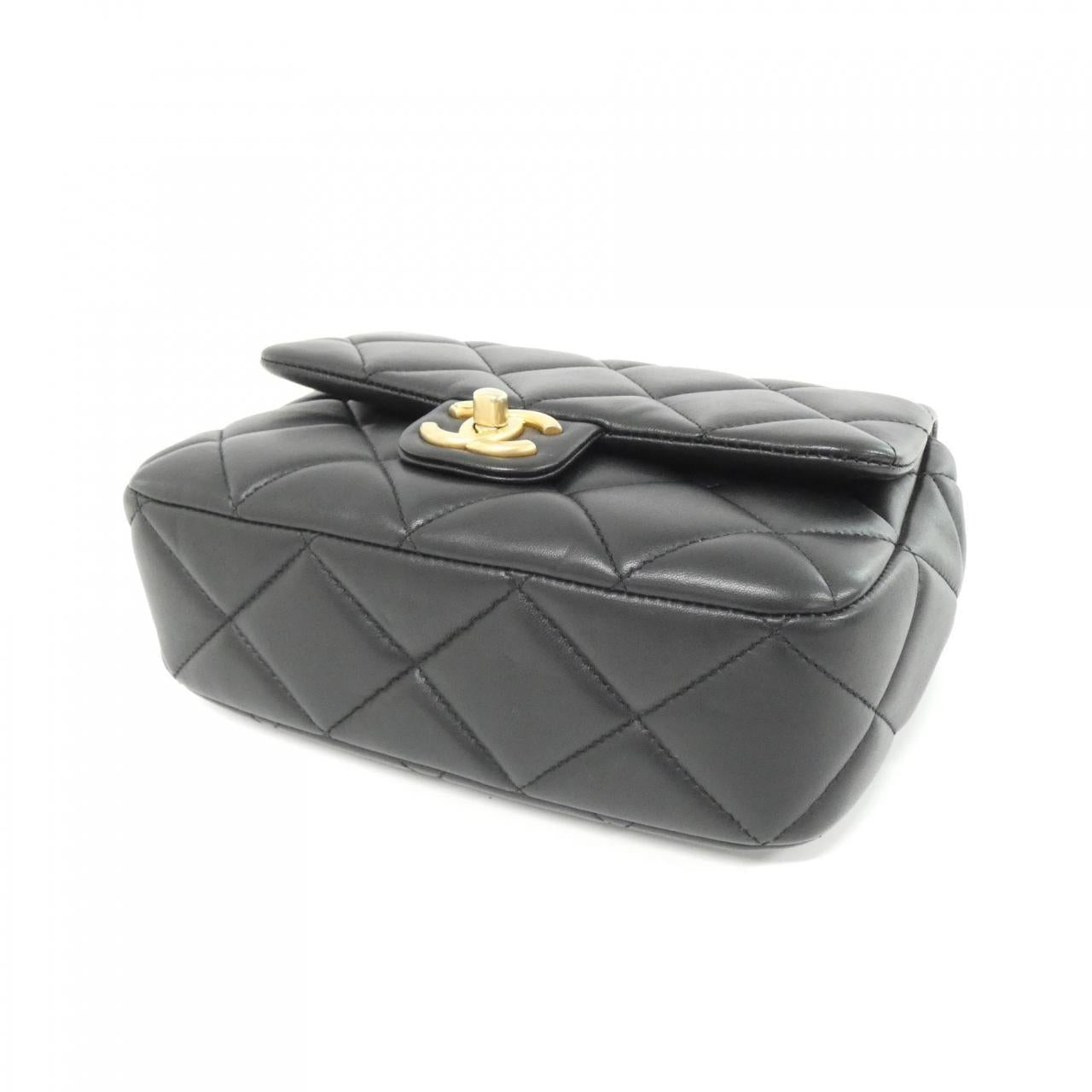 Chanel AS3850 Lambskin Shoulder Bag