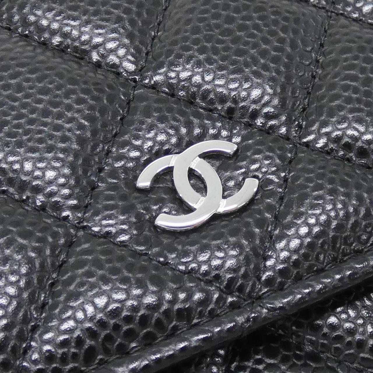 Chanel Timeless Classic Line Caviar Skin Chain Wallet