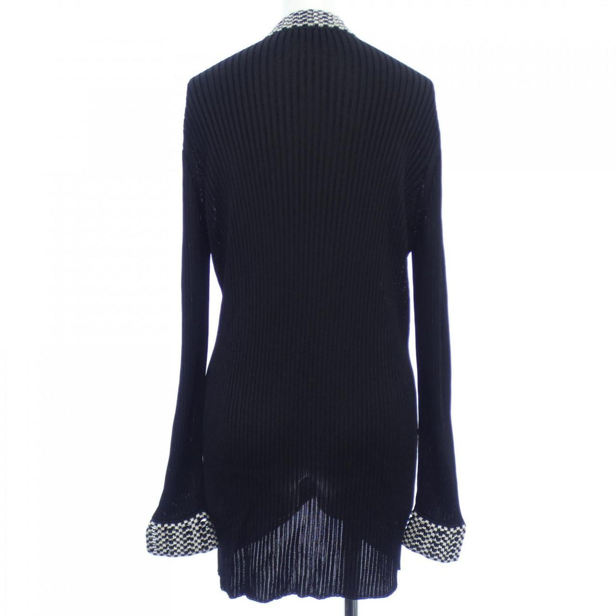 Chanel P56155K07382 Cardigan