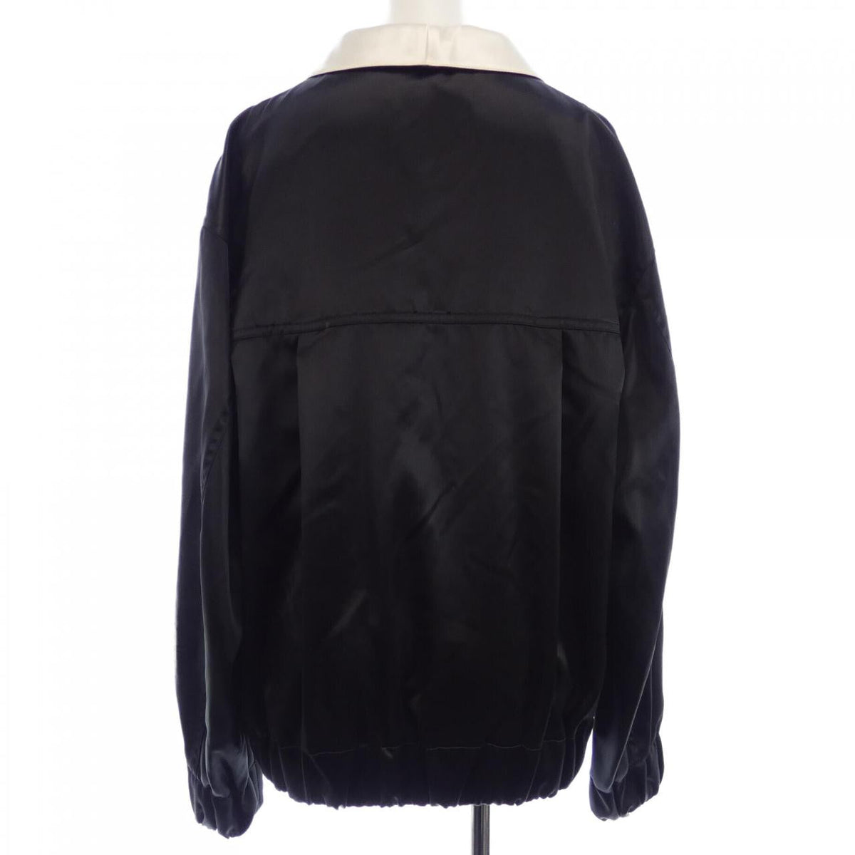 Chanel P70698V62116 Jacket