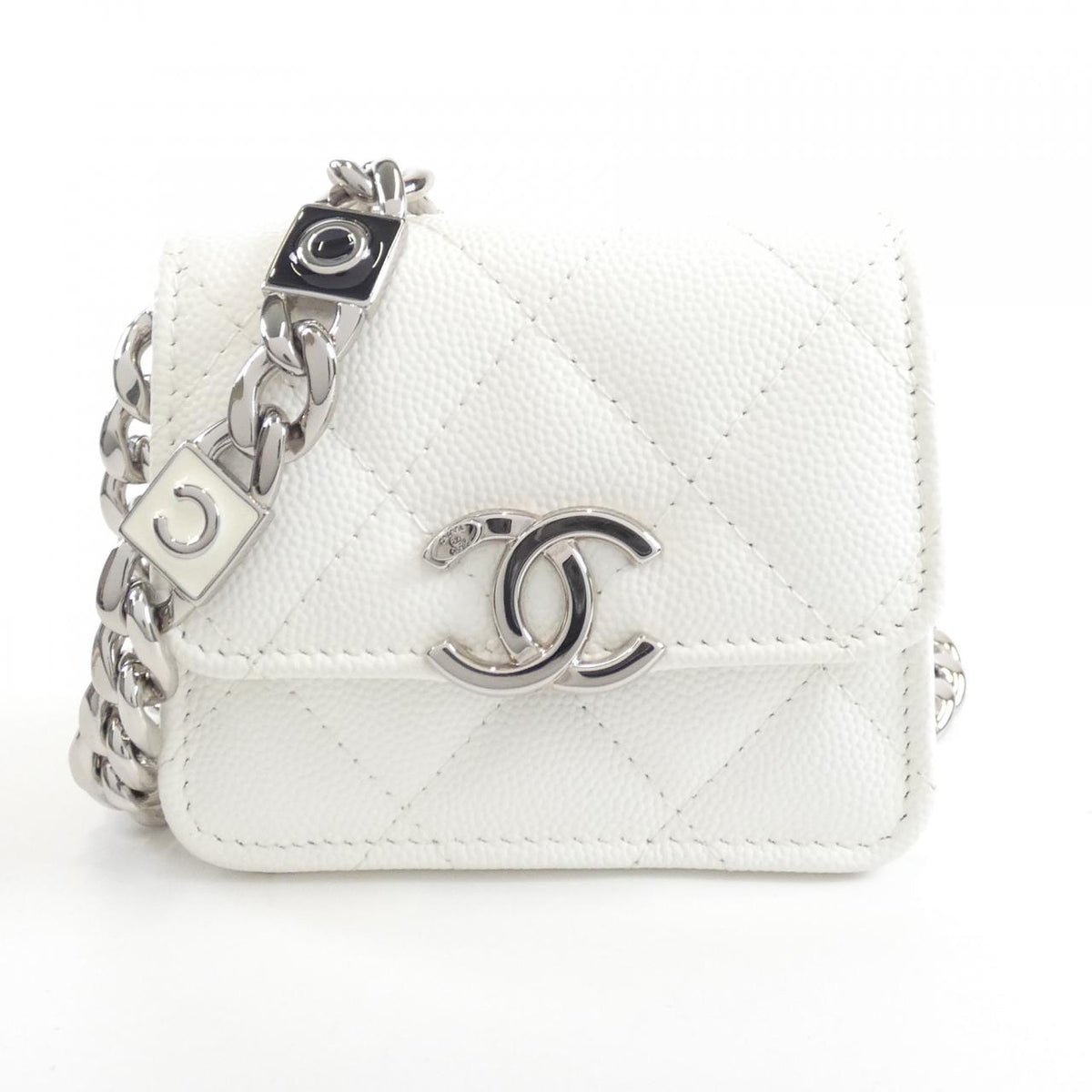 Chanel AP2759 Caviar Skin Chain Clutch
