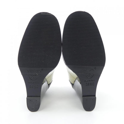 Chanel G31216X09101 Patent Calfskin Shoes