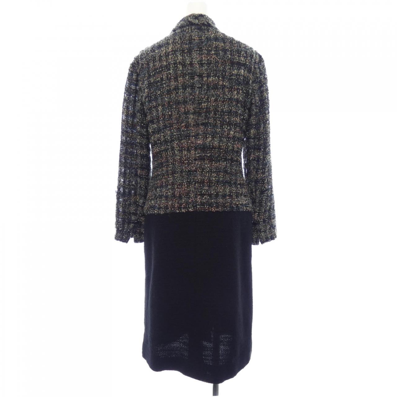 Chanel P11620V02438 98A Coat