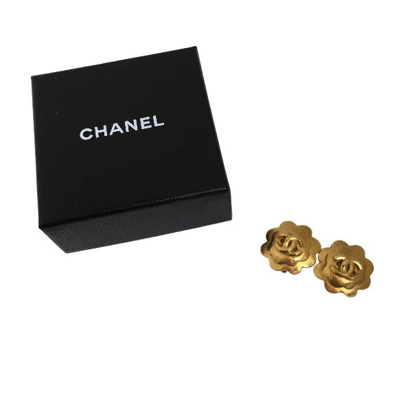 CHANEL Earring Gold Plated gold Earring 96P Women Used