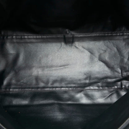 Chanel Quilted Leather Chain Tote Bag Leather Tote Bag in Good condition