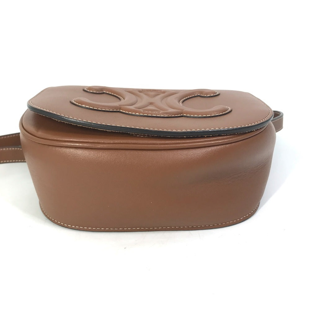 CELINE Shoulder Bag 198263DU3 leather Brown Crossbody pochette Folco Cuir Triomphe Women Used