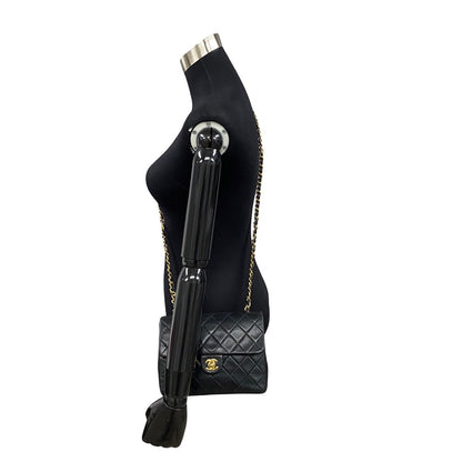 Chanel Classic Mini Single Flap Bag Leather Crossbody Bag in Good condition