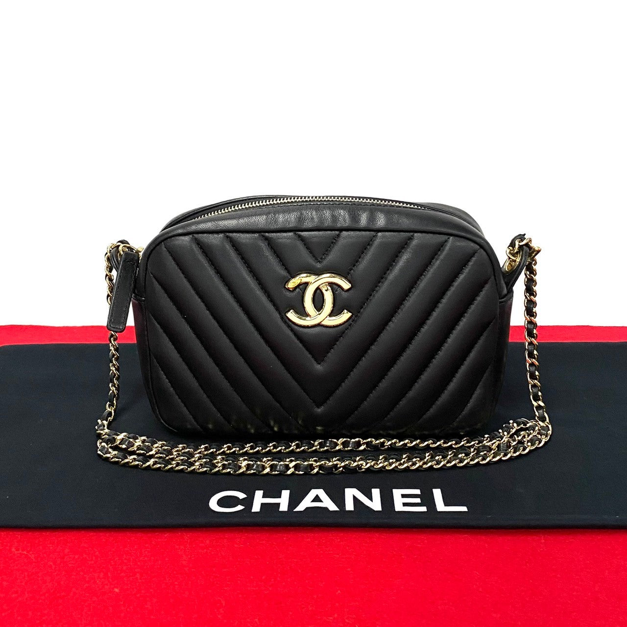 Chanel V Stitch Coco Lambskin Chain Shoulder Bag Leather Shoulder Bag 20S in Excellent condition