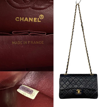 Chanel Matelasse Double Flap Leather Shoulder Bag 无法识别 in Good condition